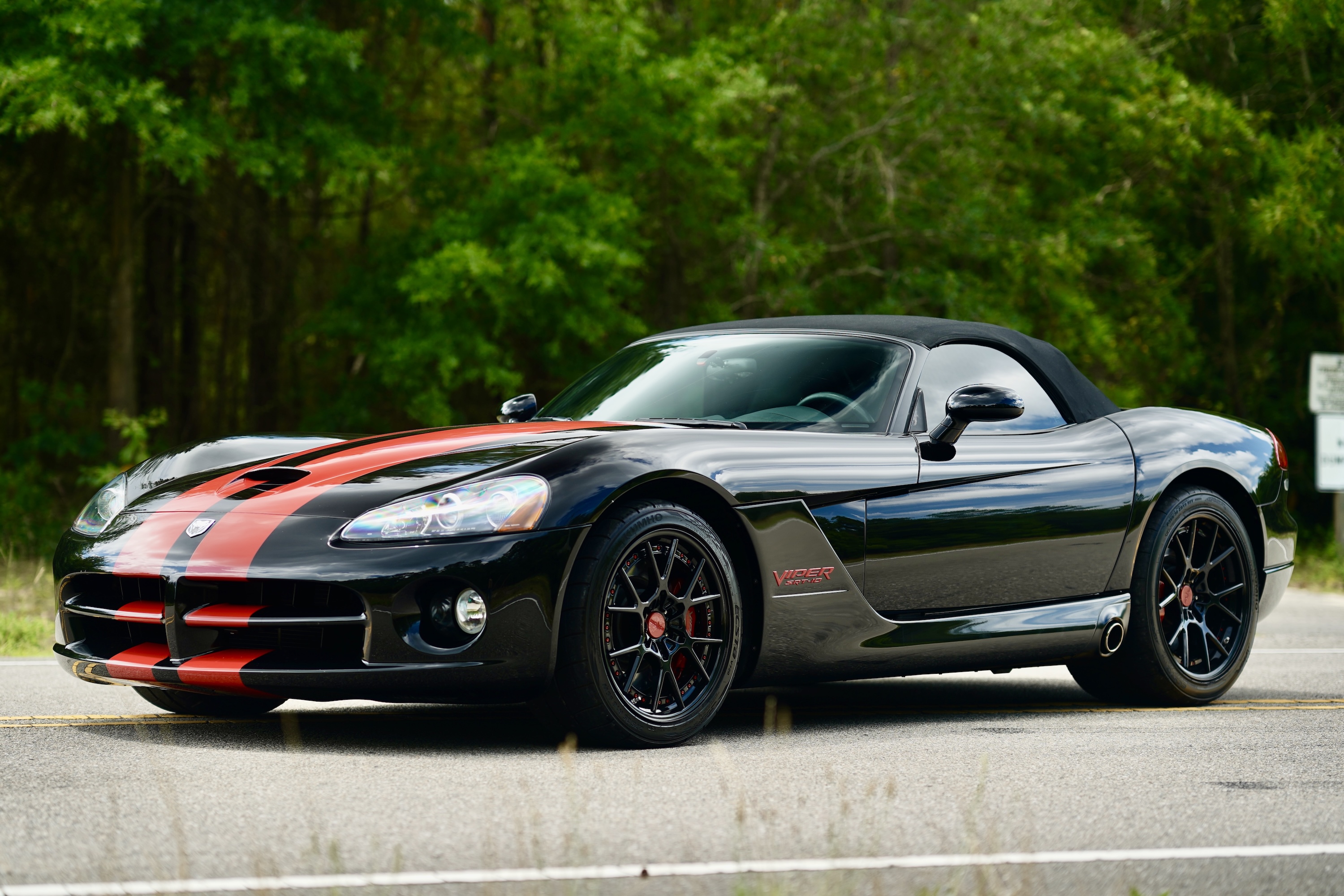 2004 Dodge Viper SRT-10's photo