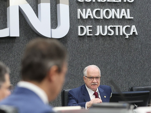 CNJ ACABA COM "APOSENTADORIA-PUNIÇÃO" PARA MAGISTRADOS