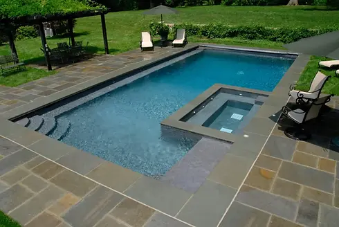 geometric-swimming-pool-stock-870x582.webp