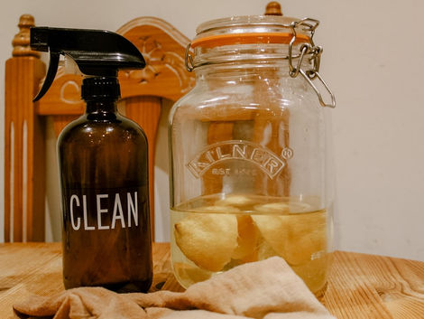 Homemade Natural, Non-Toxic Cleaning Spray