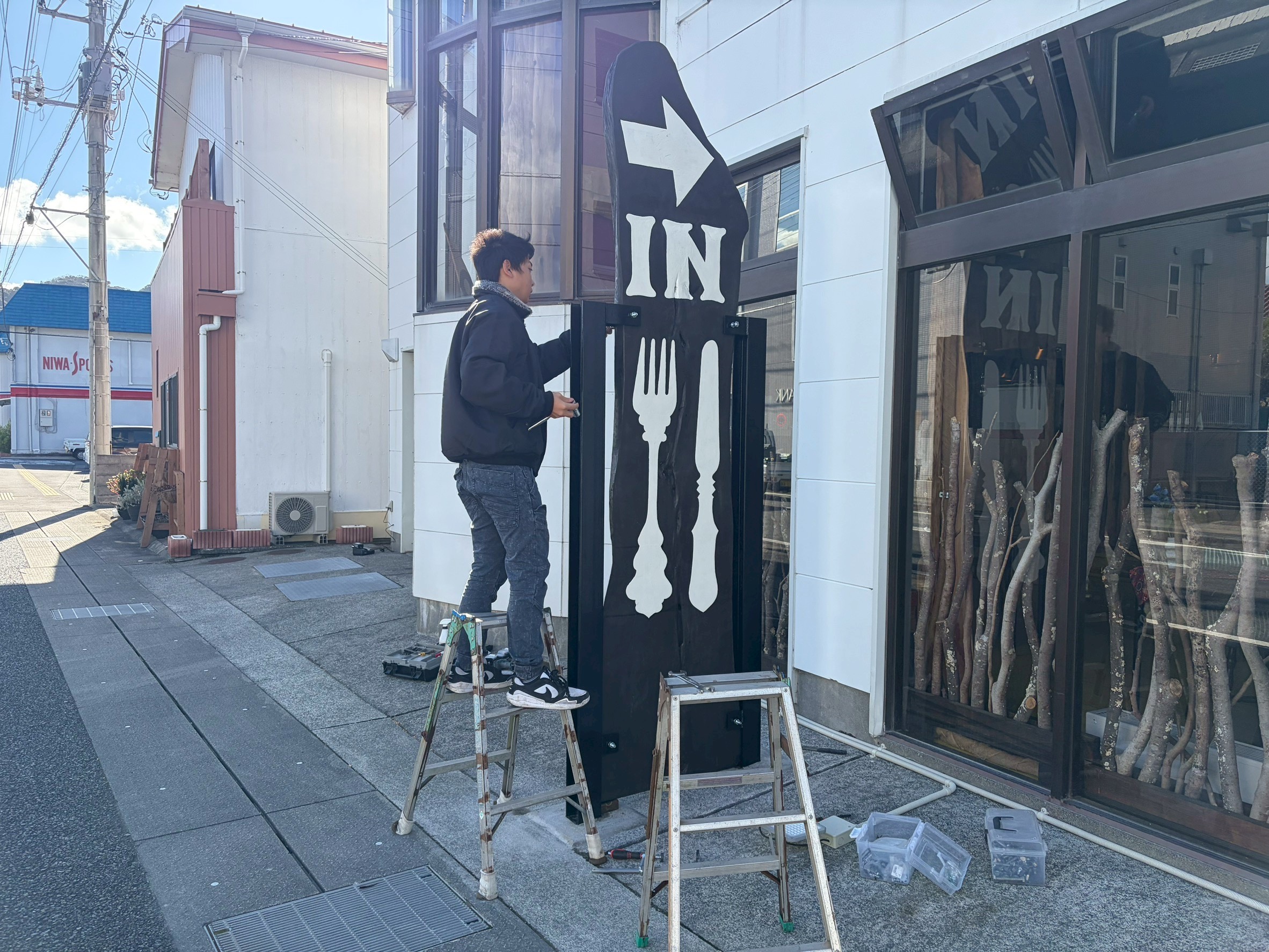 店舗看板の追加工事