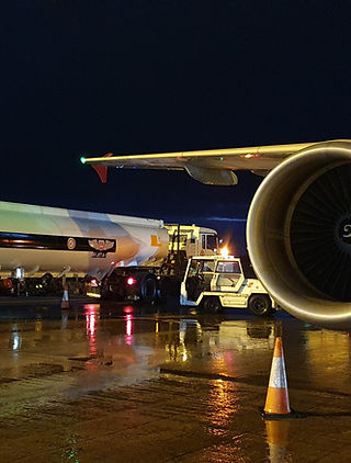 VP-BIH refuelling 01.jpg