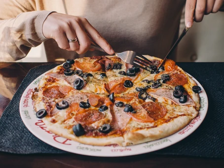 How not to eat a pizza