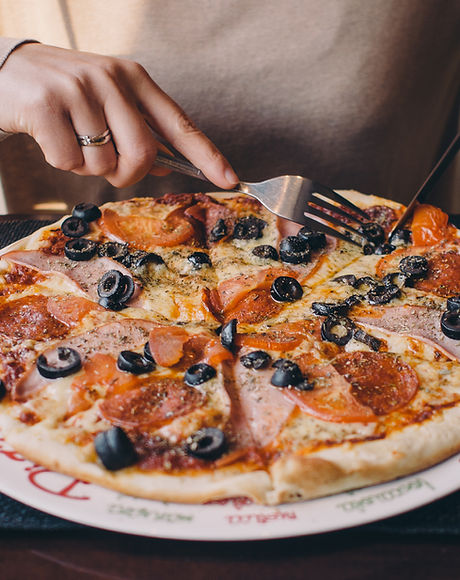 Cutting Pizza