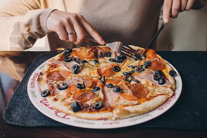 Cutting Pizza