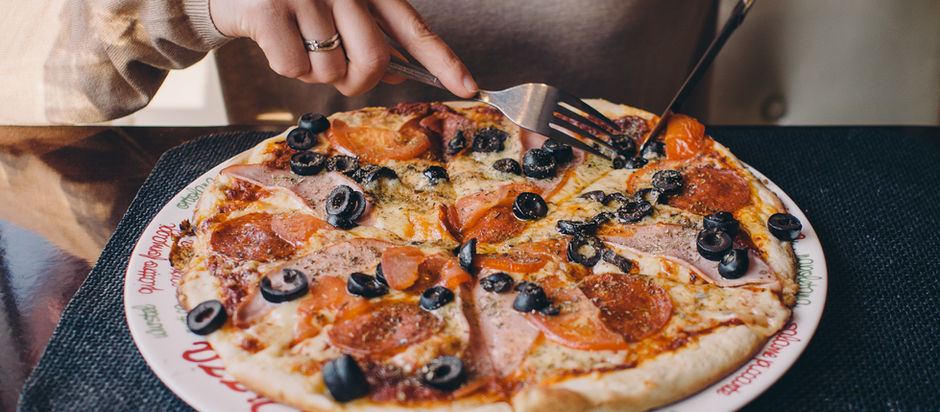 How not to eat a pizza