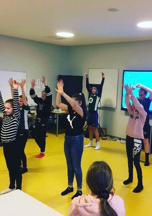 MonkeyRat Duo - LISTALEYPURIN 2020 - 05 Vágar_edited.jpg