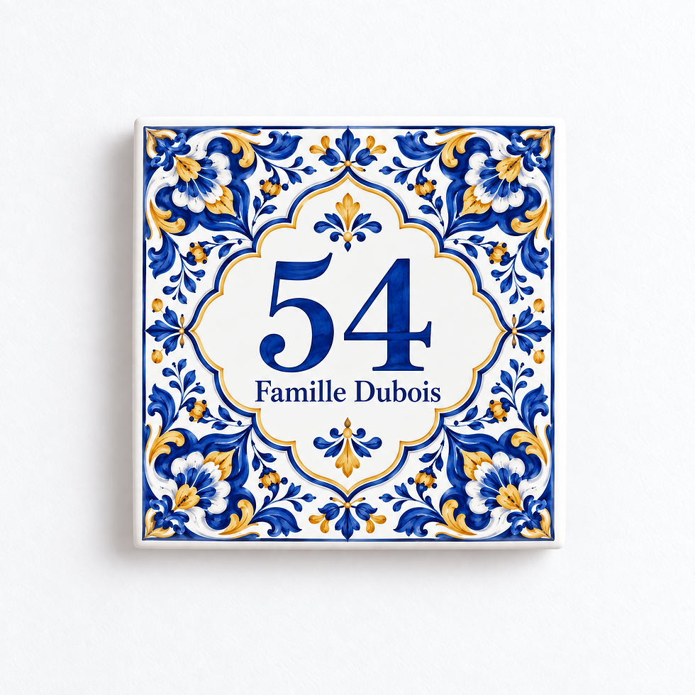 Carreau personnalisé Azulejo royal, numéro 54 et Famille Dubois, vu de face sur fond blanc.