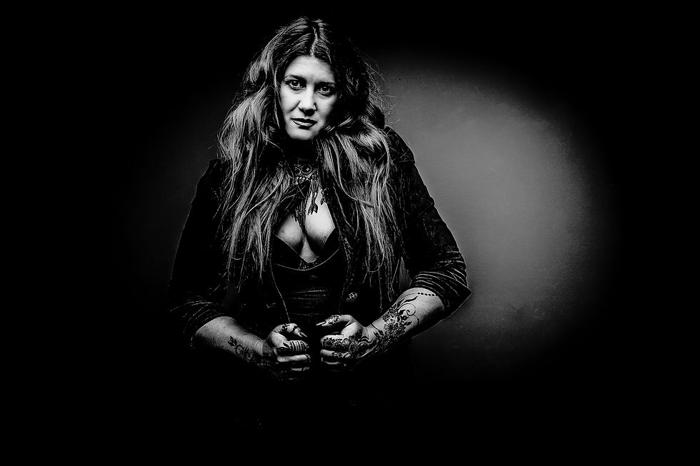 JC-Edge-BW - Chuck Arlund Photography