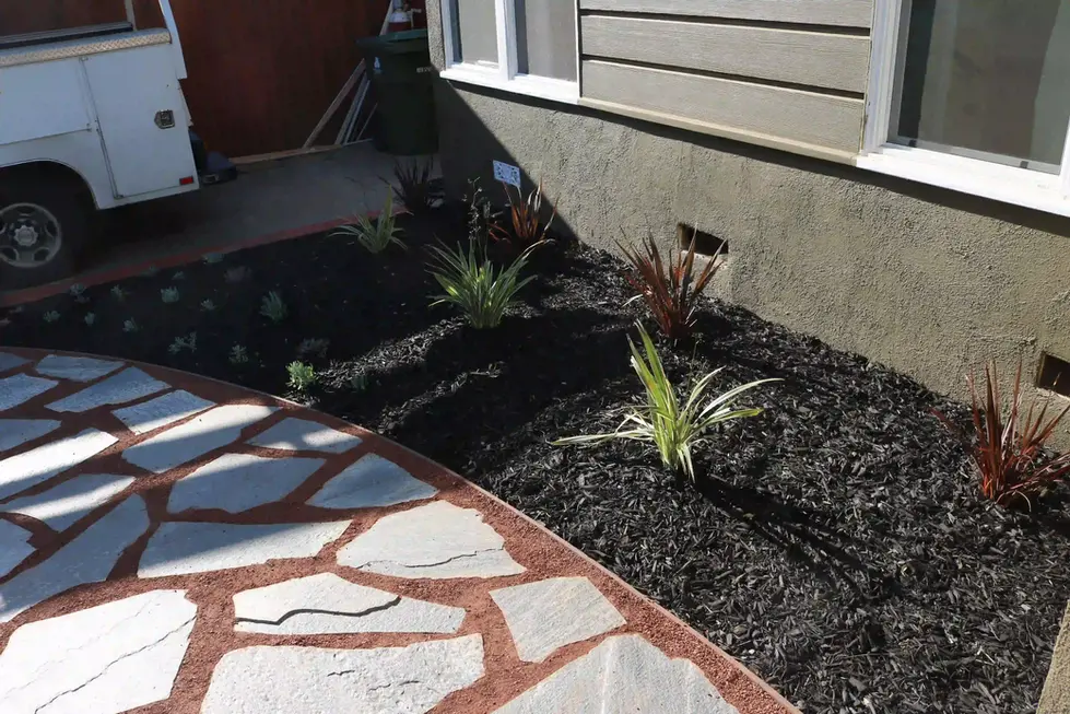 FLAT STONE PAVERS MIMI BACH