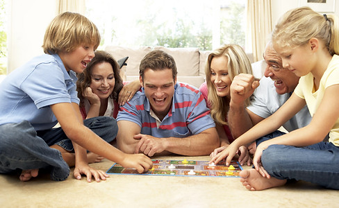 Juego de mesa de la familia