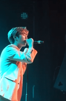 tourb2.gif
