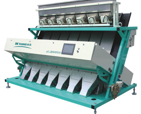Colour sorter for peanut quality grading