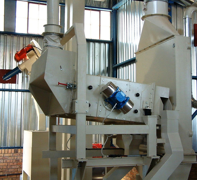 Industrial grain cleaner with aspiration system processing agricultural commodities