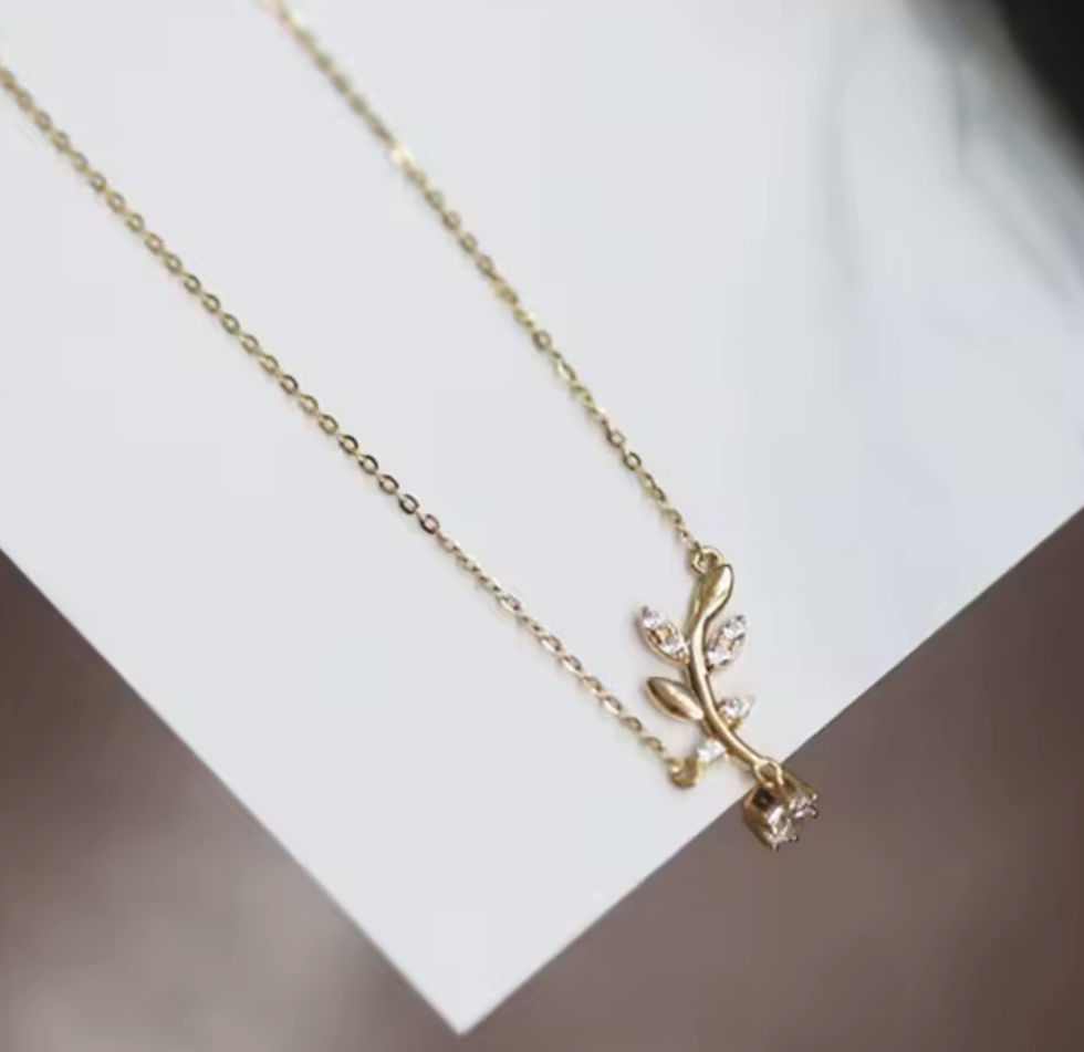 Thumbnail: Leaf Zircon Necklace (Gold).