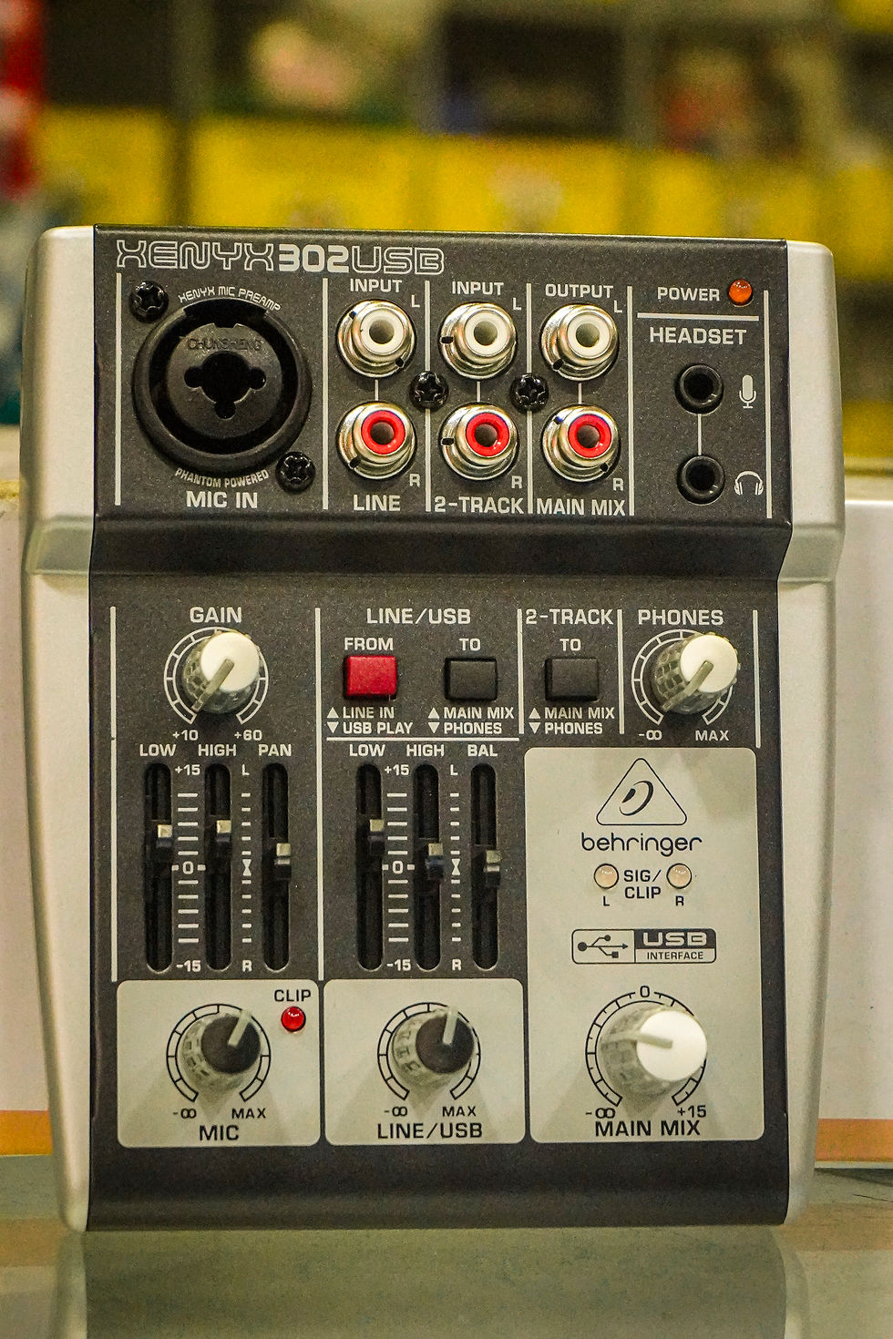 Miniatura: MEZCLADOR BEHRINGER 302USB