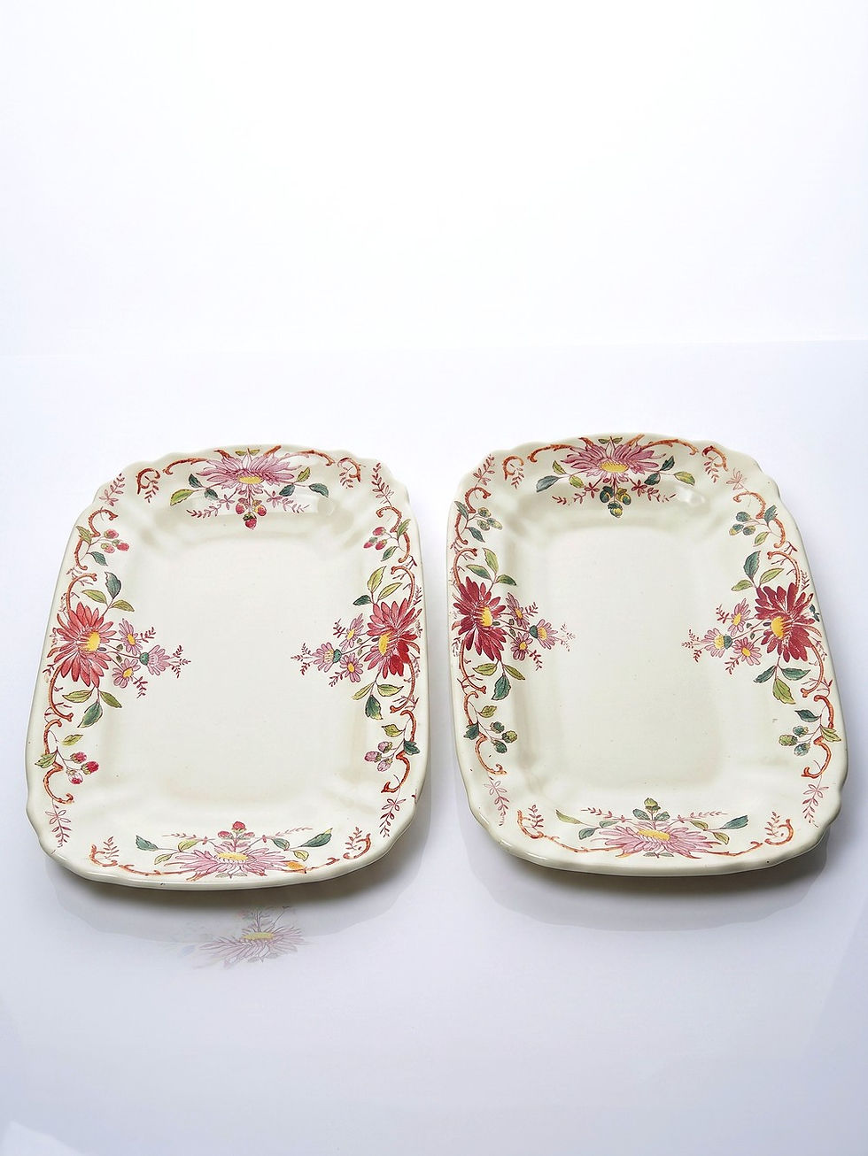 Miniature : 2 Raviers anciens Longchamp Pâquerettes terre de fer polychrome
