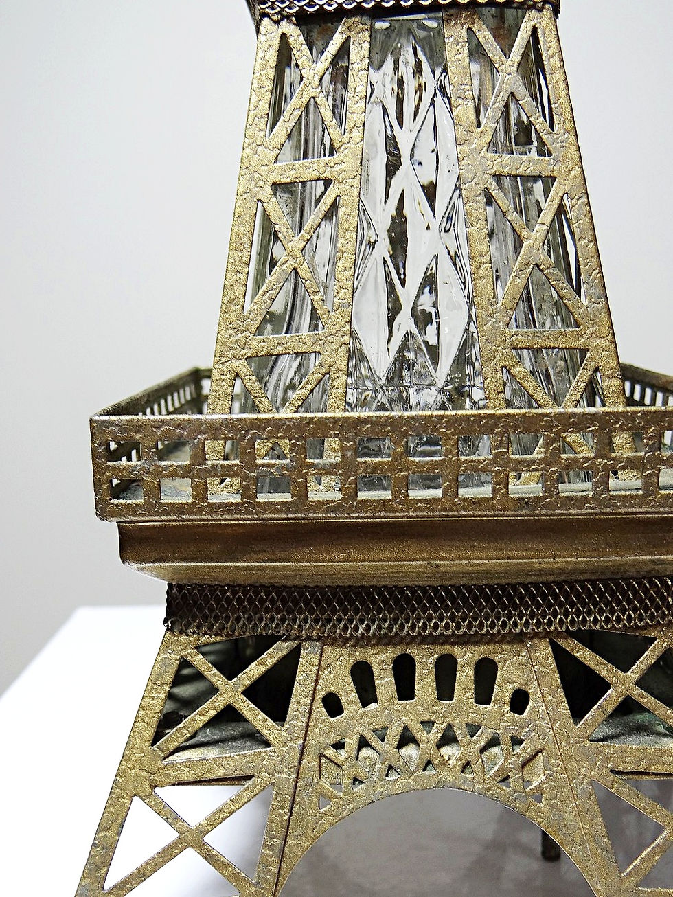 Miniature : Grande bouteille Tour Eiffel, musicale "Le Fiacre" vintage Japon collection