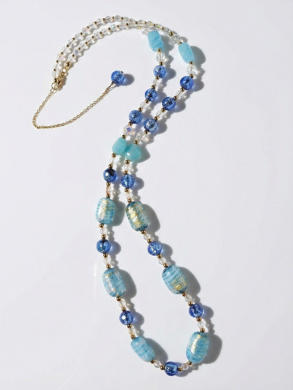 Collier long upcycling perles de Murano vintage, verre irisé & cristal