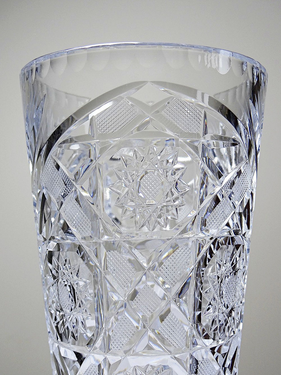 Miniature : Grand vase en cristal taillé et moulé vintage 80-2000 Bohême Tchécoslovaquie