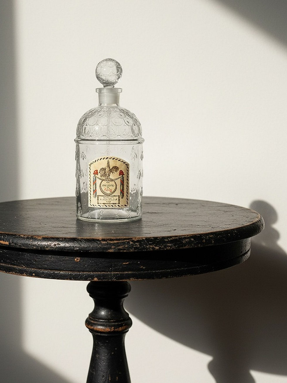 Flacon aux abeilles ancien Guerlain, vide, Eau de Cologne du Coq XXe verre 500ml