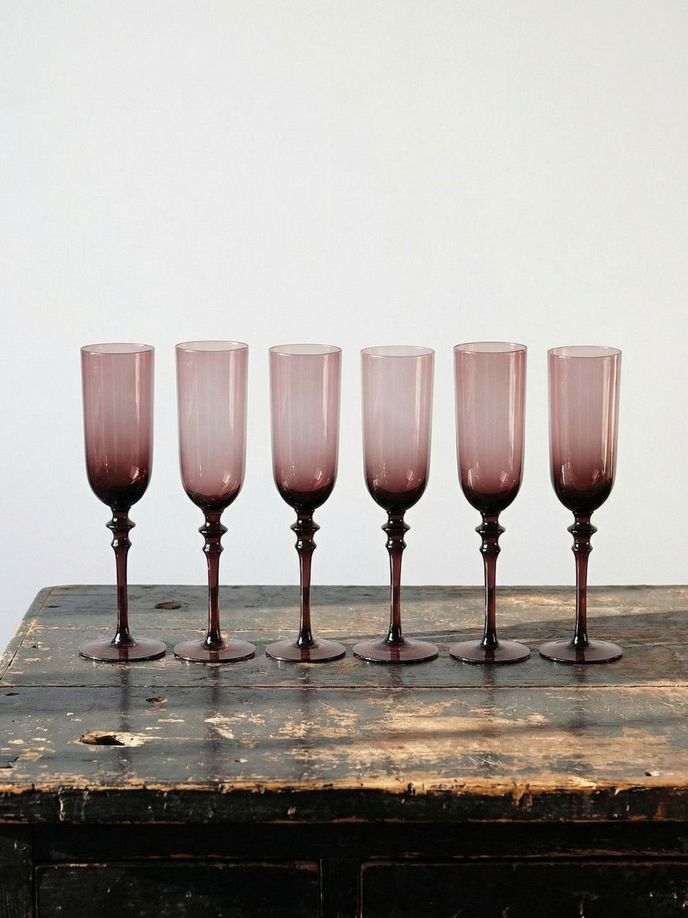 Lot de 6 grandes flûtes à Champagne vintages 70-80's verre soufflé violine