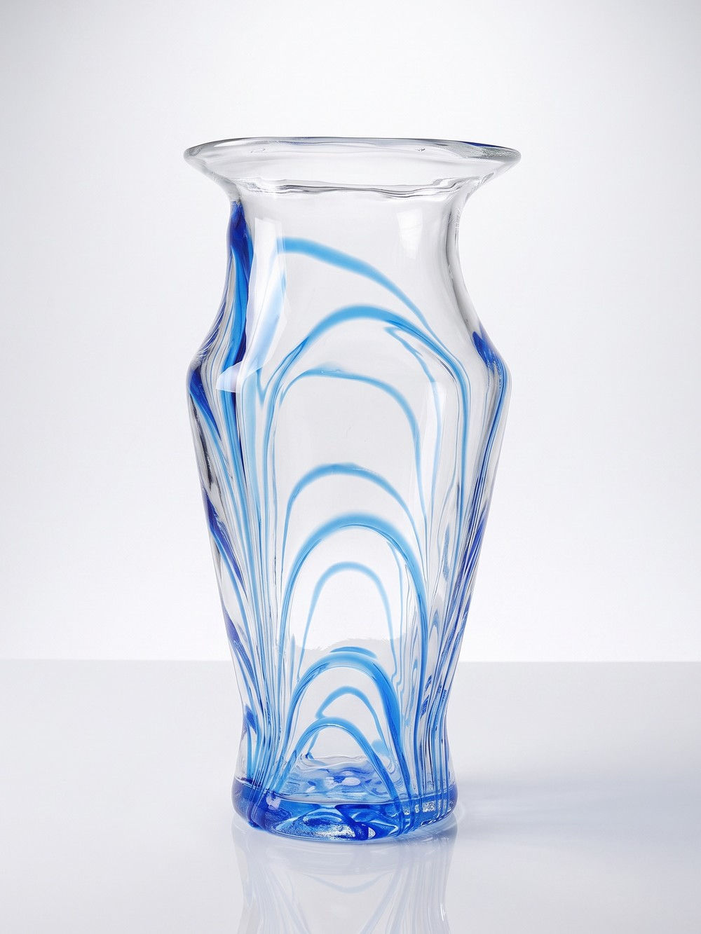 Grand vase en verre soufflé de Murano bleu et transparent, Italie années 1960-70