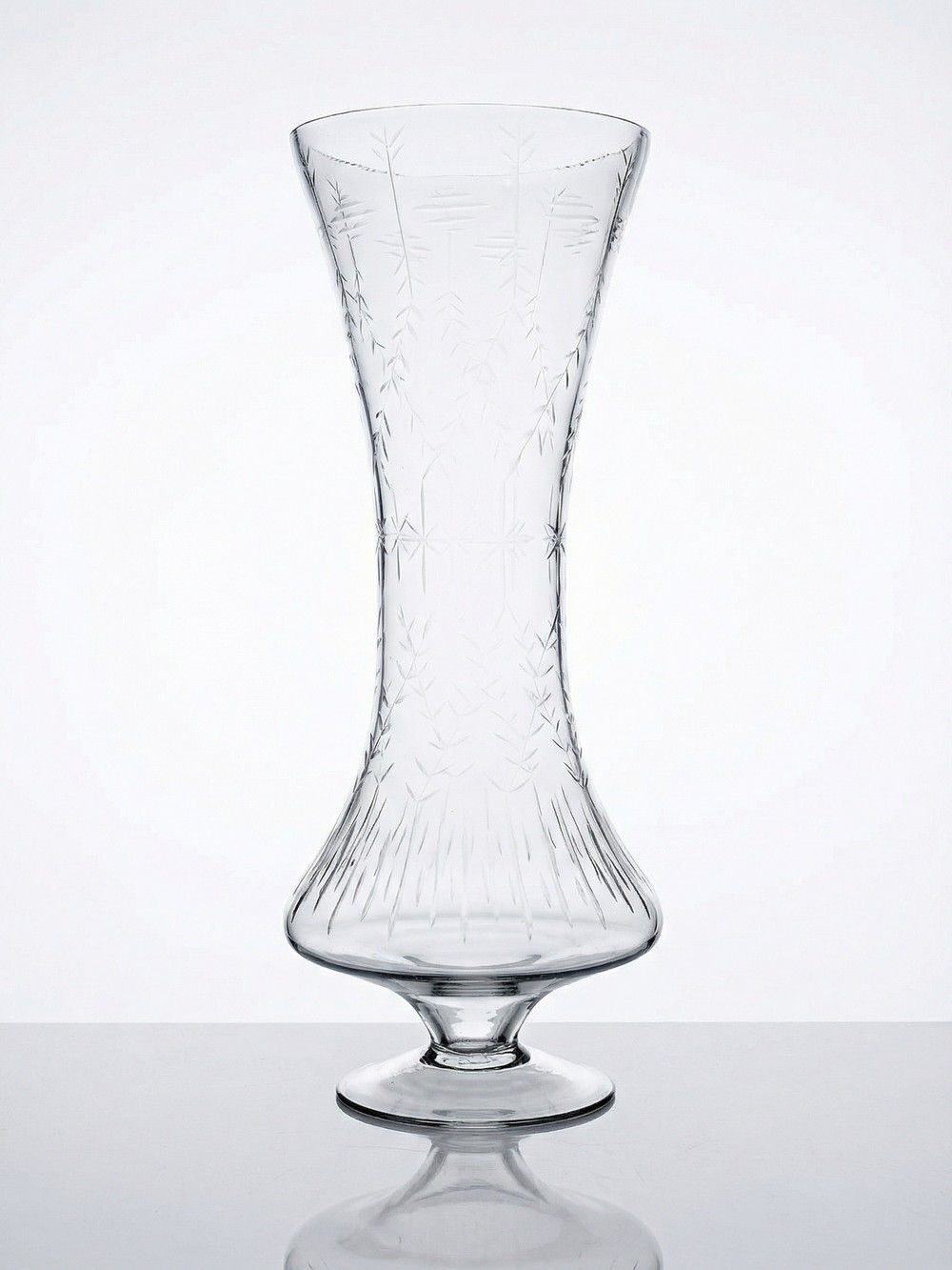 Très grand vase en verre soufflé gravé vintage années 2000 style ancien