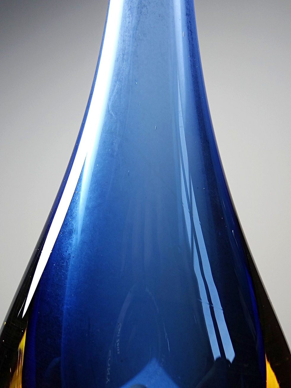 Miniature : Vase Sommerso Murano att. Flavio Poli, verre bleu et ambre, années 1950-1960