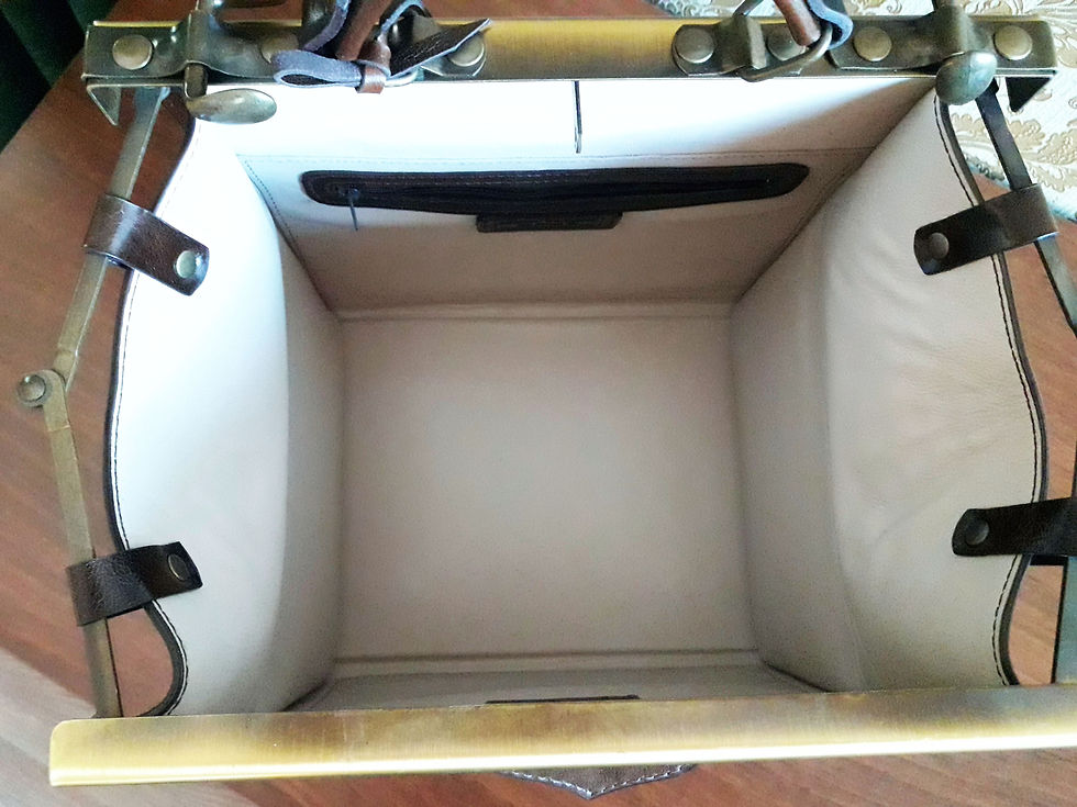 Миниатюра: Саквояж