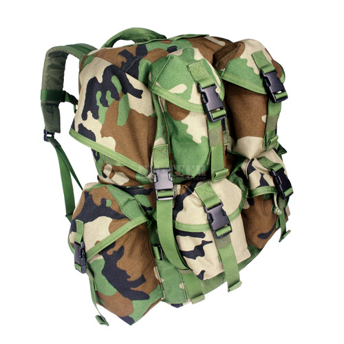J‑TECH Airborne Tactical Backpack（BK） J-TECH Airborne Tactical Backpack (BK)