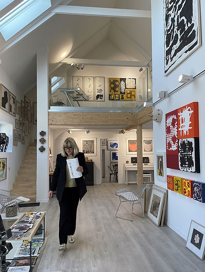 Marie-Pierre Dilasser dans la nouvelle galerie