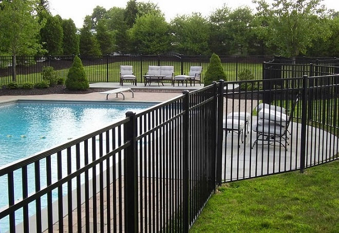 aluminum-pool-fence