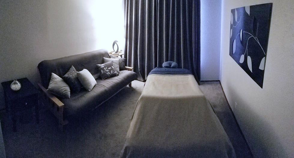 MASSAGE ROOM PANORAMA.jpeg