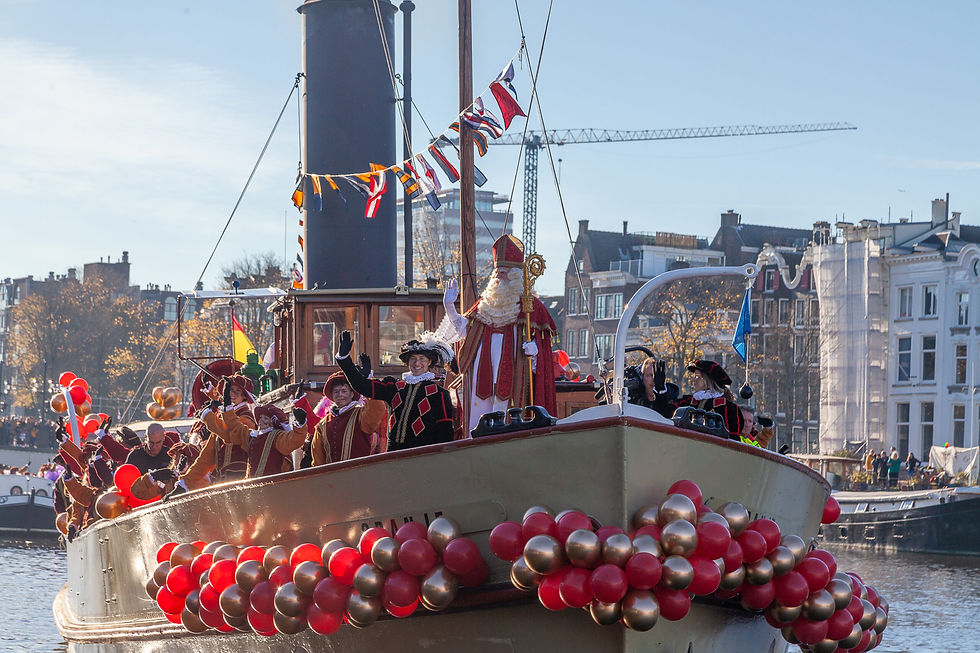 Festa di Sinterklaas Amsterdam 2025: il legame tra San Nicola di Bari e il patrono di Amsterdam