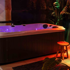 Whirlpool mit Stimmungsvollem Licht