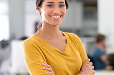 Portrait der jungen Geschäftsfrau