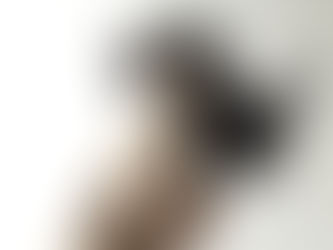 パンプスのかかとはなぜ脱げる?おすすめ対策法と外出先の応急処置を解説