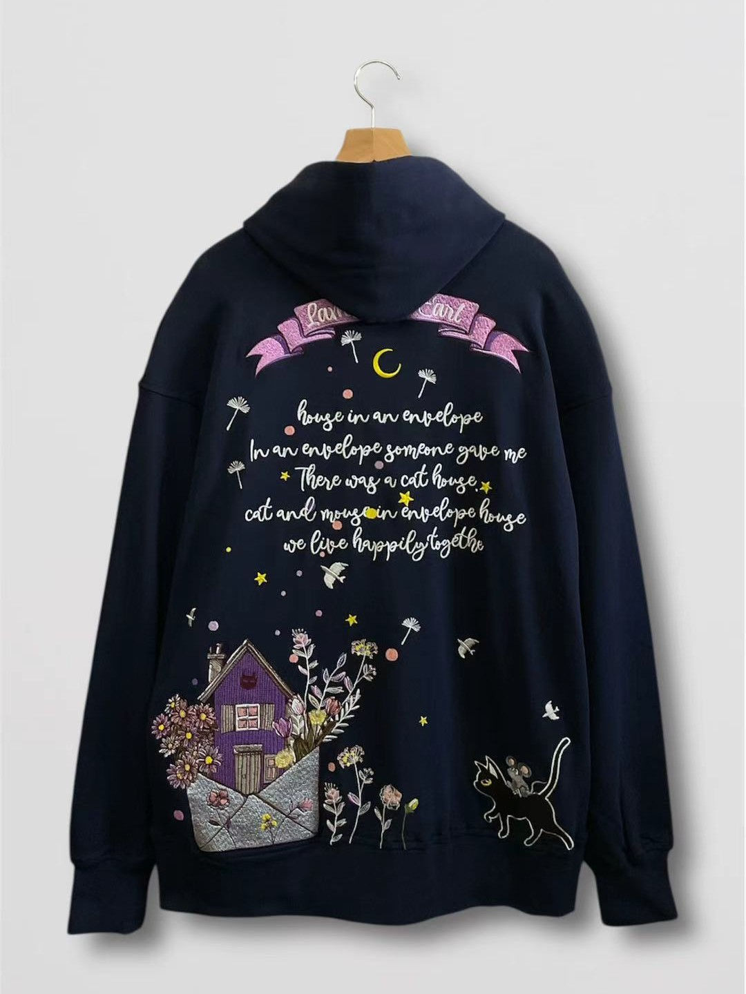 LiN AL-75751  -119ラミアール『封筒の中の家』ALL刺繍ビッグサイズのプルパーカー