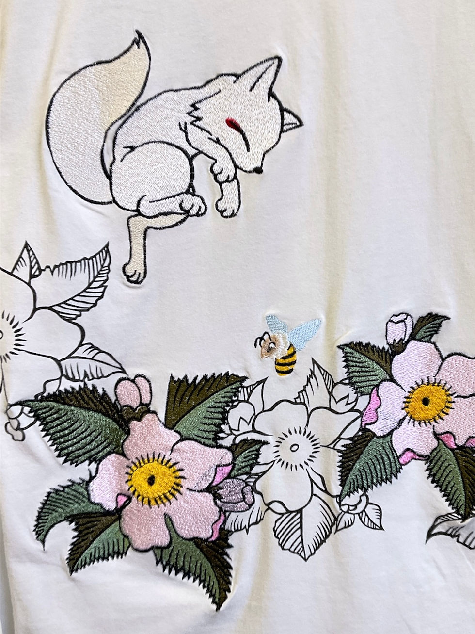 縮圖：今昔 KJT-20005 #18『こんぎつねとサクラと蜜蜂』半袖Tシャツ