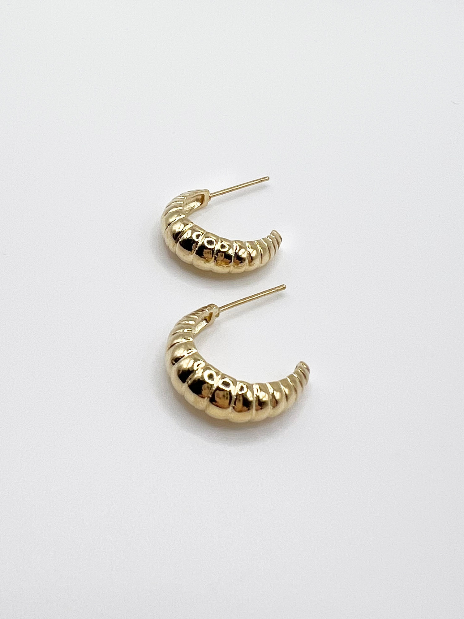 Arya petite hoops