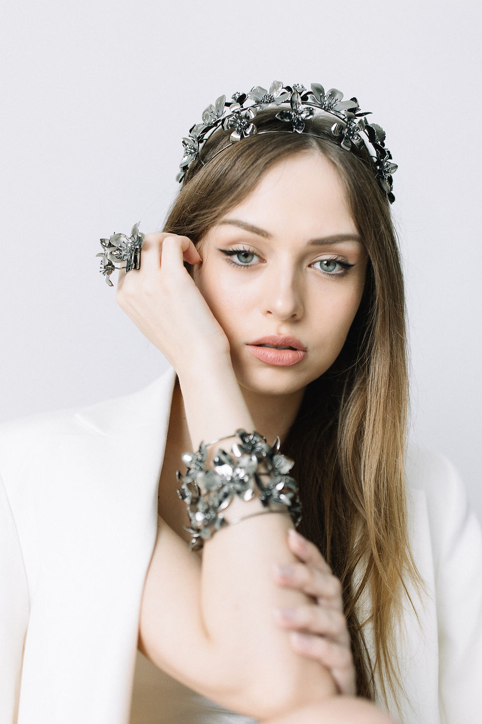 Thumbnail: Tsarra Grand headband