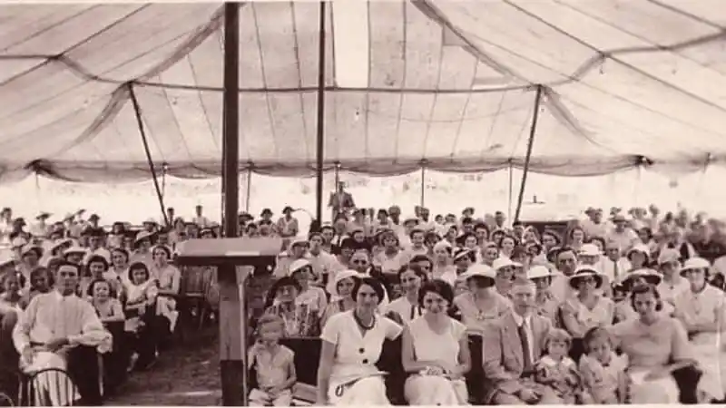 tent-revival-interior-1.webp