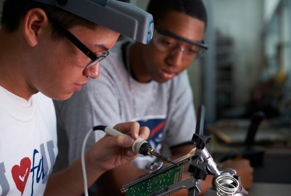 FAU Robotics Tour & Soldiering Activity for Middle/High