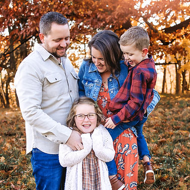 Fall family session at Knox Farms in East Aurora, NY which is in the Buffalo, NY area.