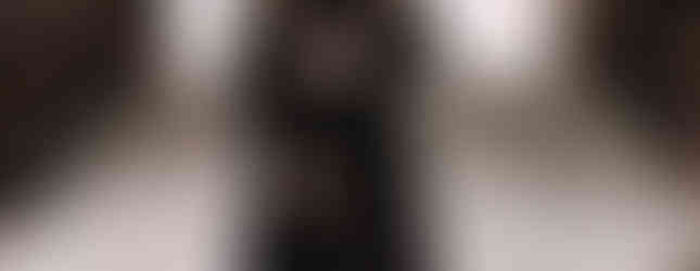 buffalo ny maternity photo at Delaware park with gender reveal