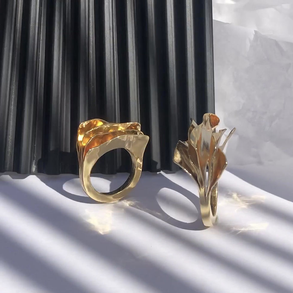 Thumbnail: Leaf signet ring