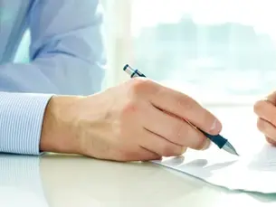 DA ANUÊNCIA DO CÔNJUGE NO AVAL EM OPERAÇÕES COM TÍTULOS DE CRÉDITO EM GARANTIA