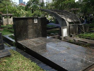 Makam Johan Kepler Panggabean, semasa hidupnya dikenal sebagai pengusaha nasional zaman Bung Karno. (Bisri/Historia.ID).