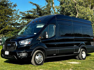 Hamptons Bus Rental. Summer 2023 is here and we are ready for it!